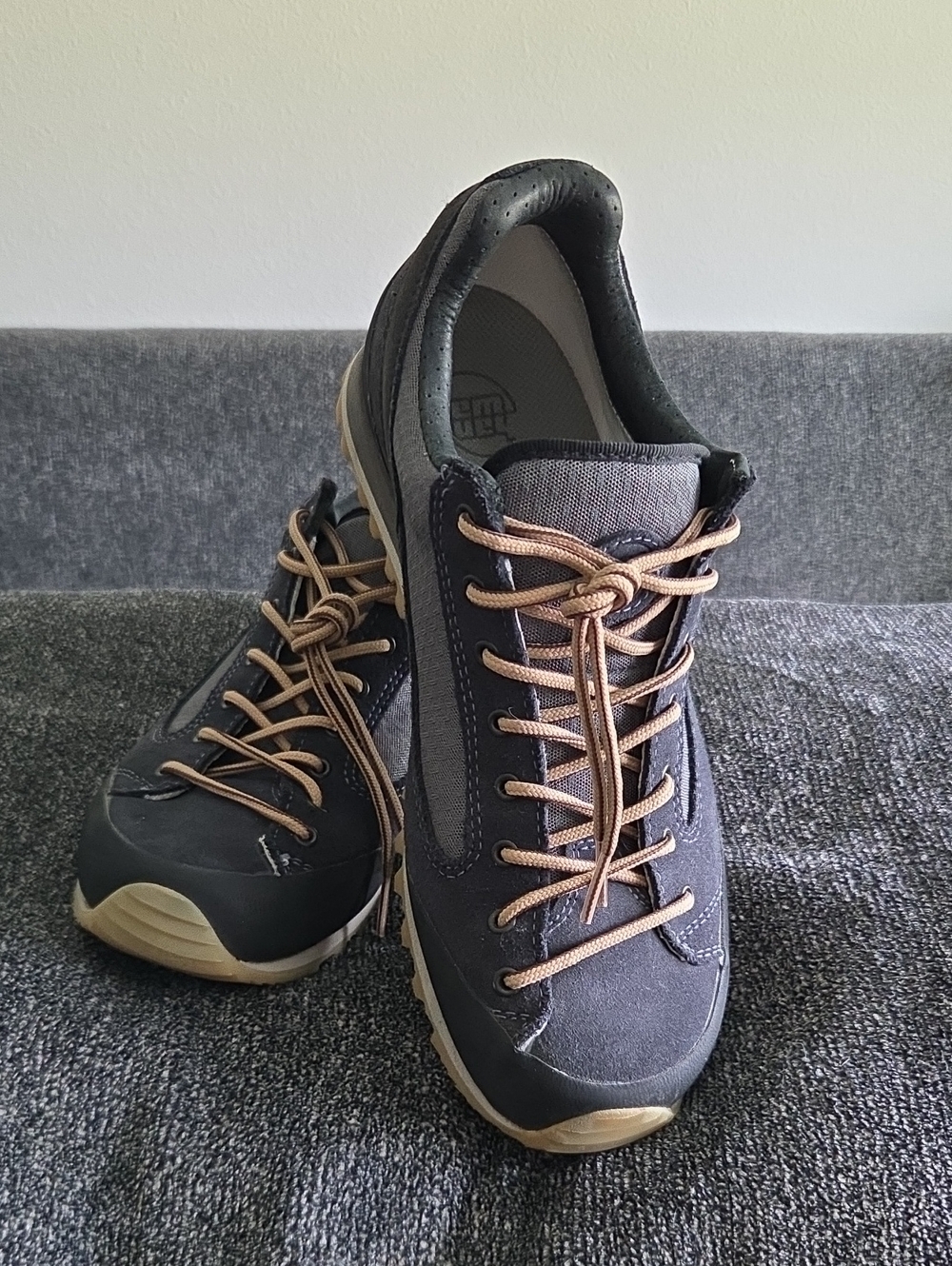 Women's Athletic Lace-Up Sneakers in Navy/Gray with Tan Accents
